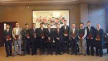 昆明市国际物流与金融学会在昆明海埂宾馆举行第一届理事会证书颁发仪式